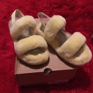Ugg fluff yeah sandals
